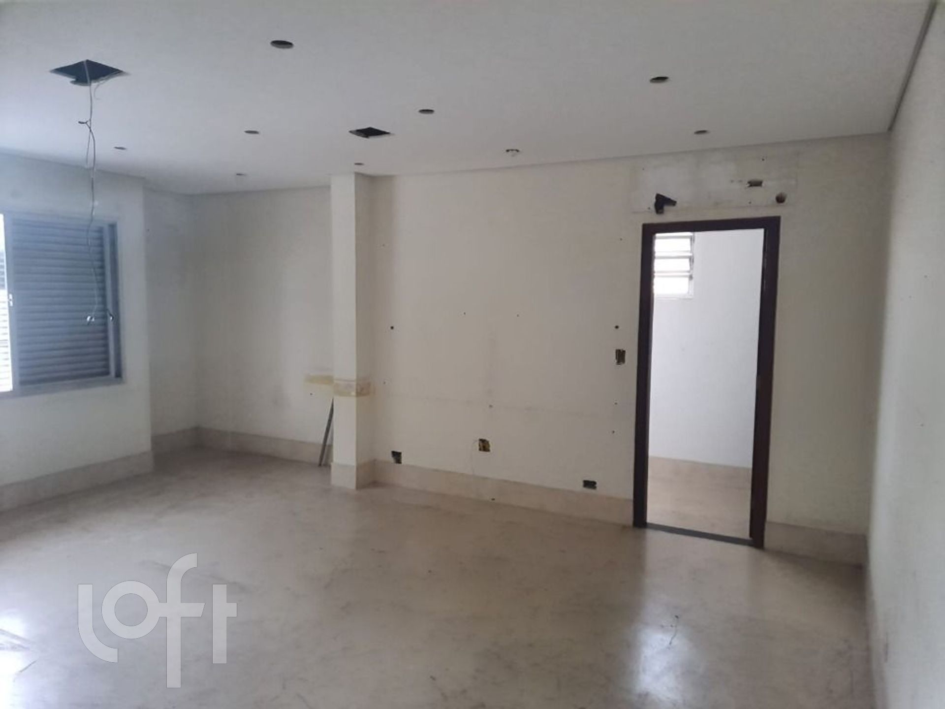 Casa à venda com 4 quartos, 450m² - Foto 17