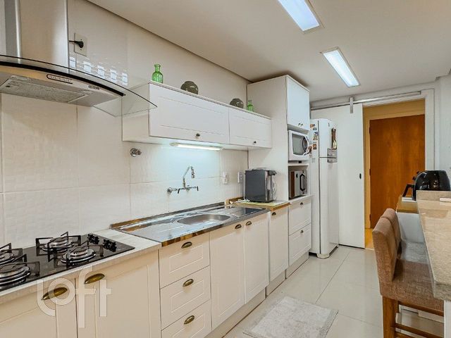 Apartamento com 109m², 3 dormitórios, 1 suíte, 1 vaga, Cristo Redentor em Porto Alegre