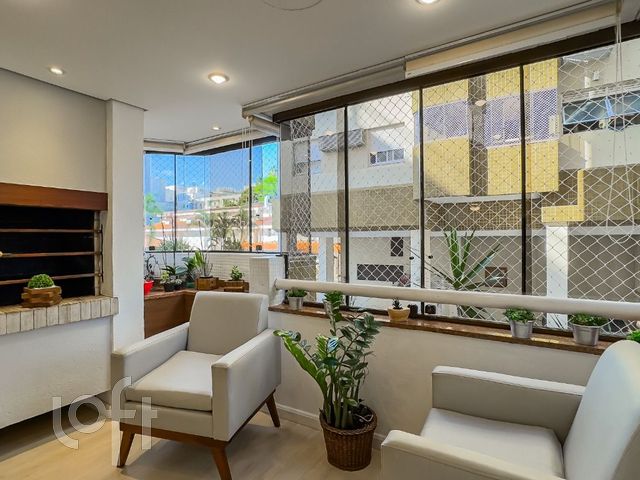 Apartamento com 109m², 3 dormitórios, 1 suíte, 1 vaga, Cristo Redentor em Porto Alegre