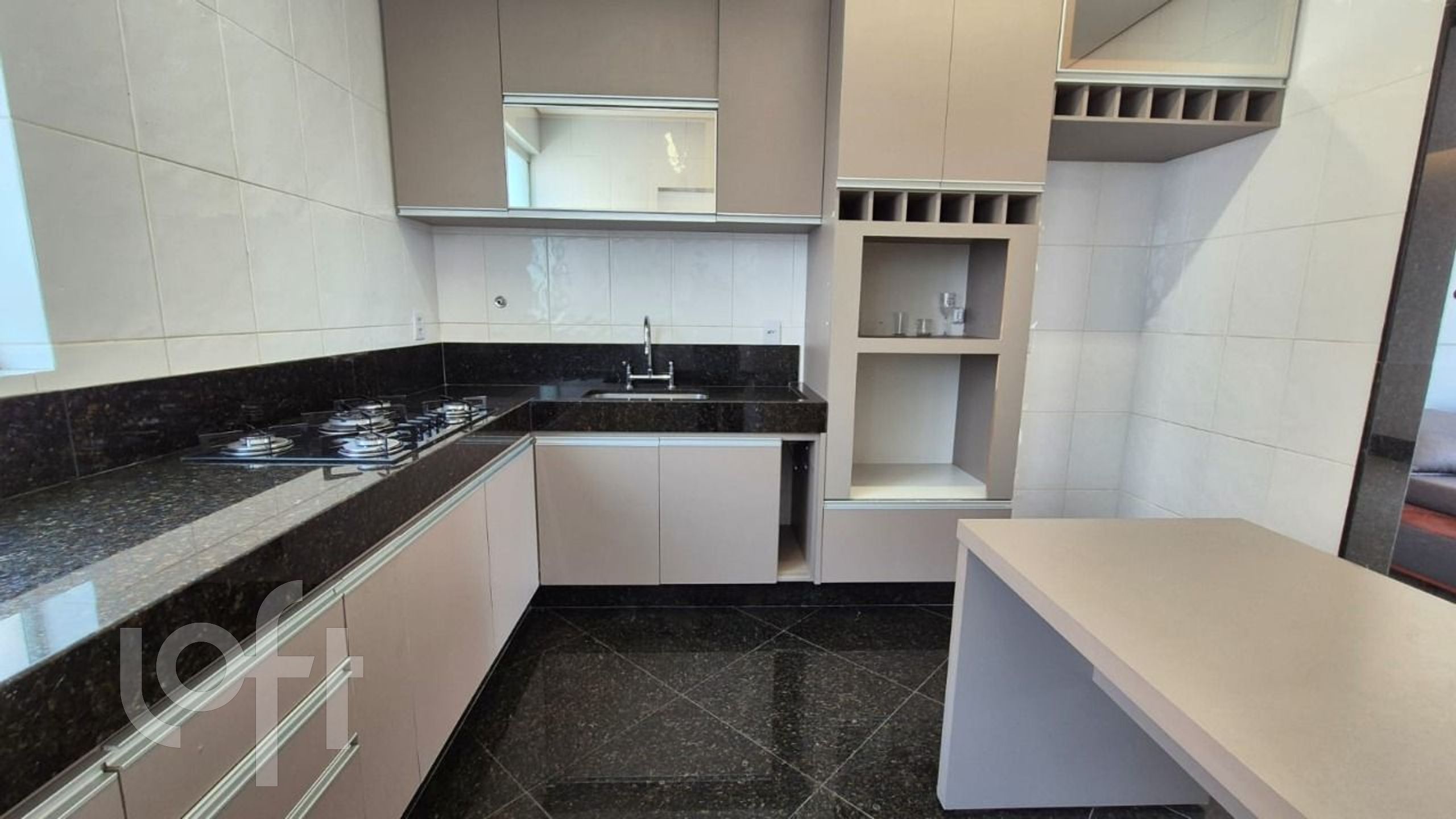 Apartamento à venda com 4 quartos, 140m² - Foto 6