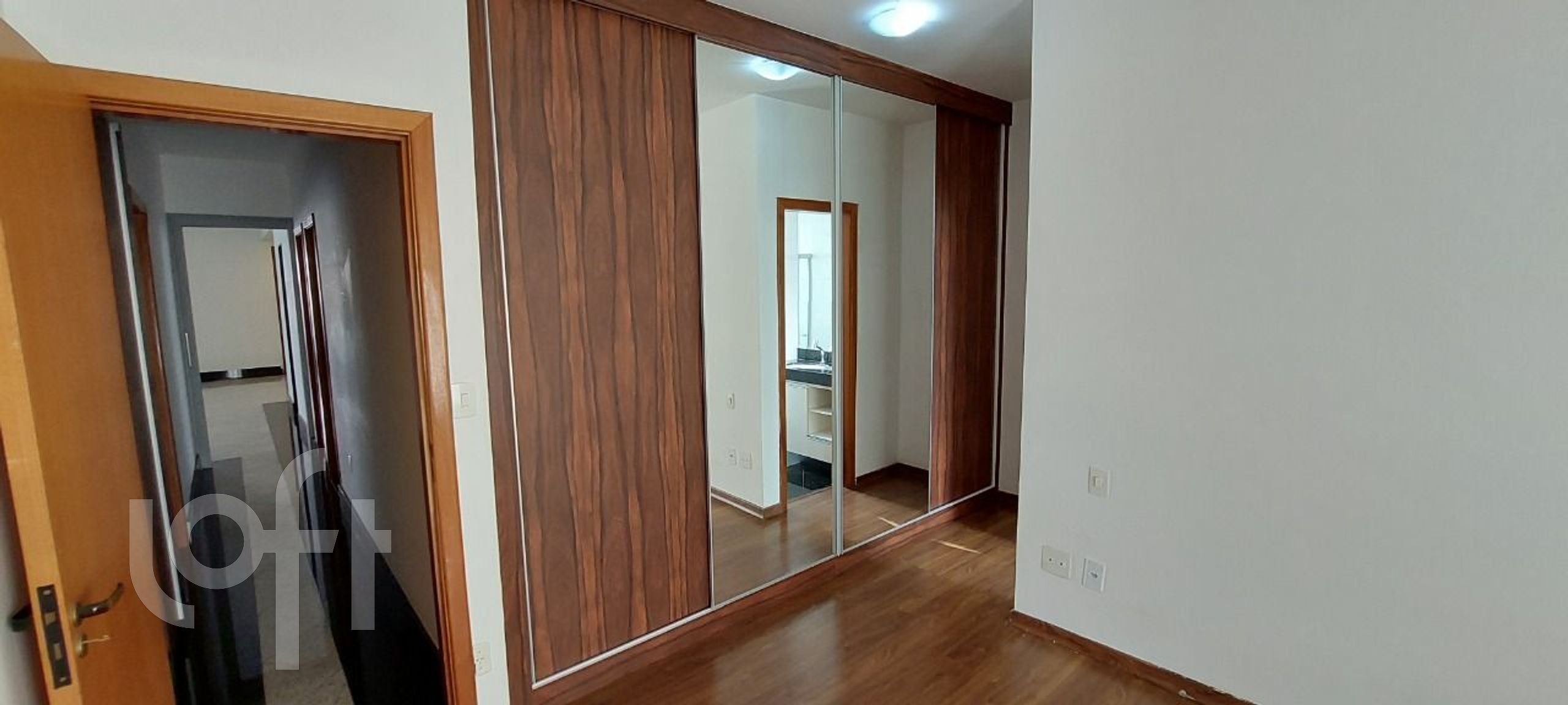 Apartamento à venda com 4 quartos, 140m² - Foto 18