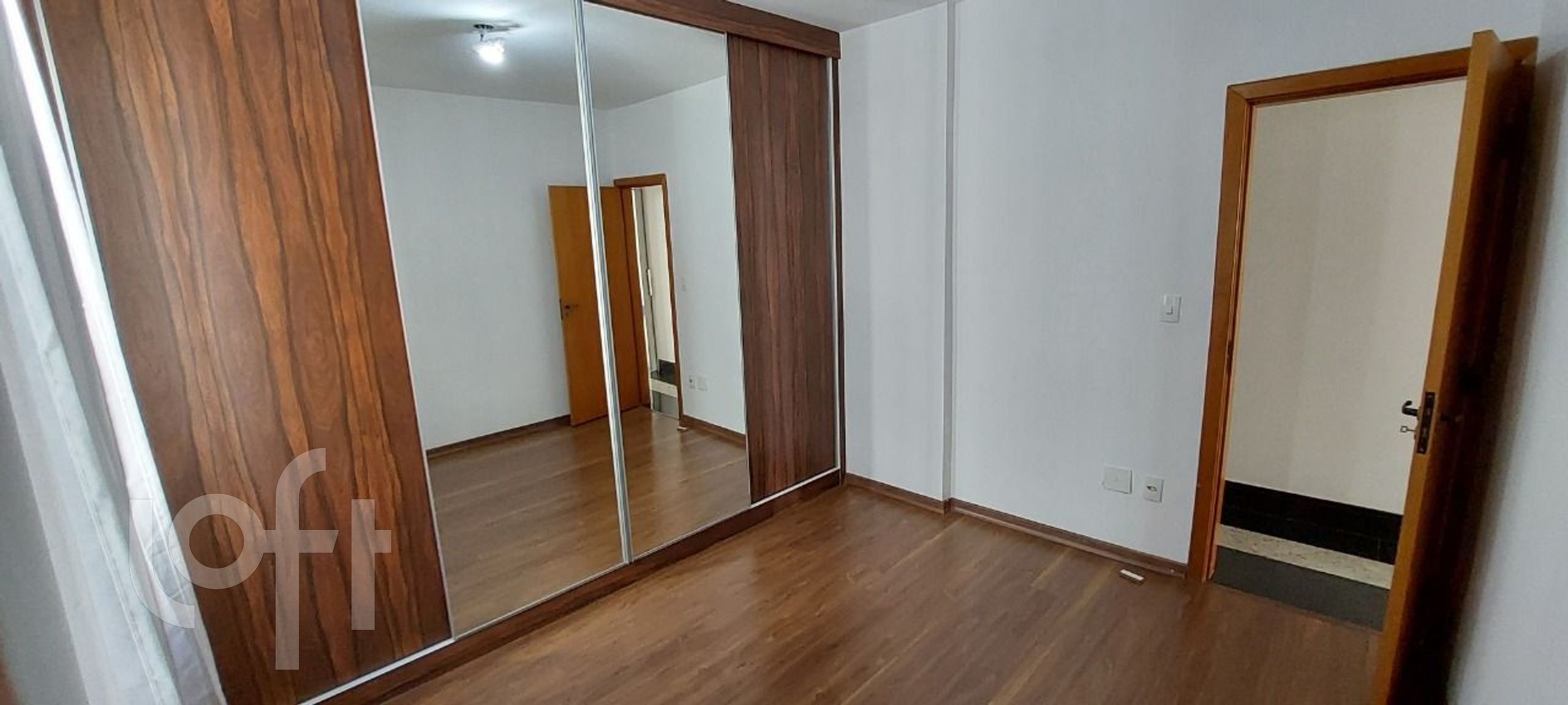 Apartamento à venda com 4 quartos, 140m² - Foto 9