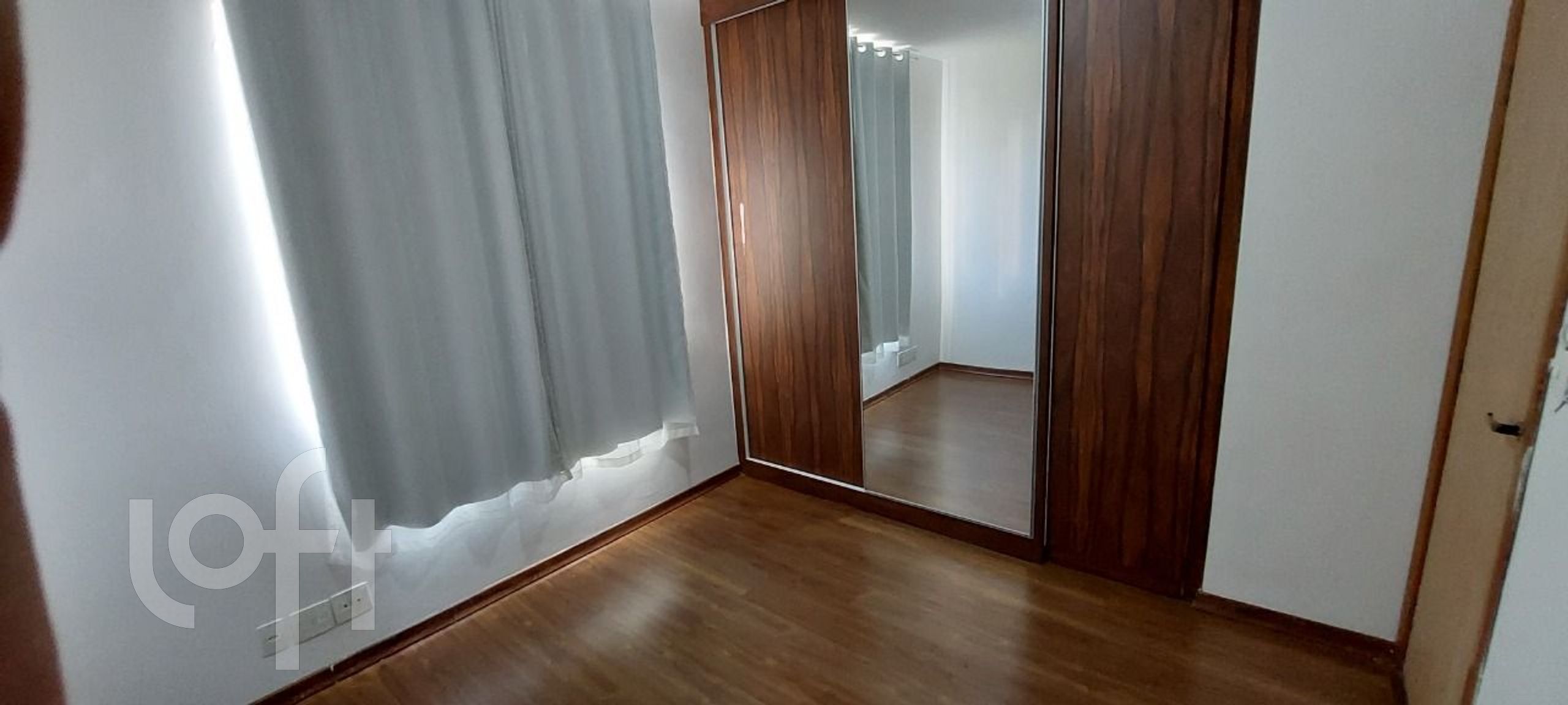 Apartamento à venda com 4 quartos, 140m² - Foto 11