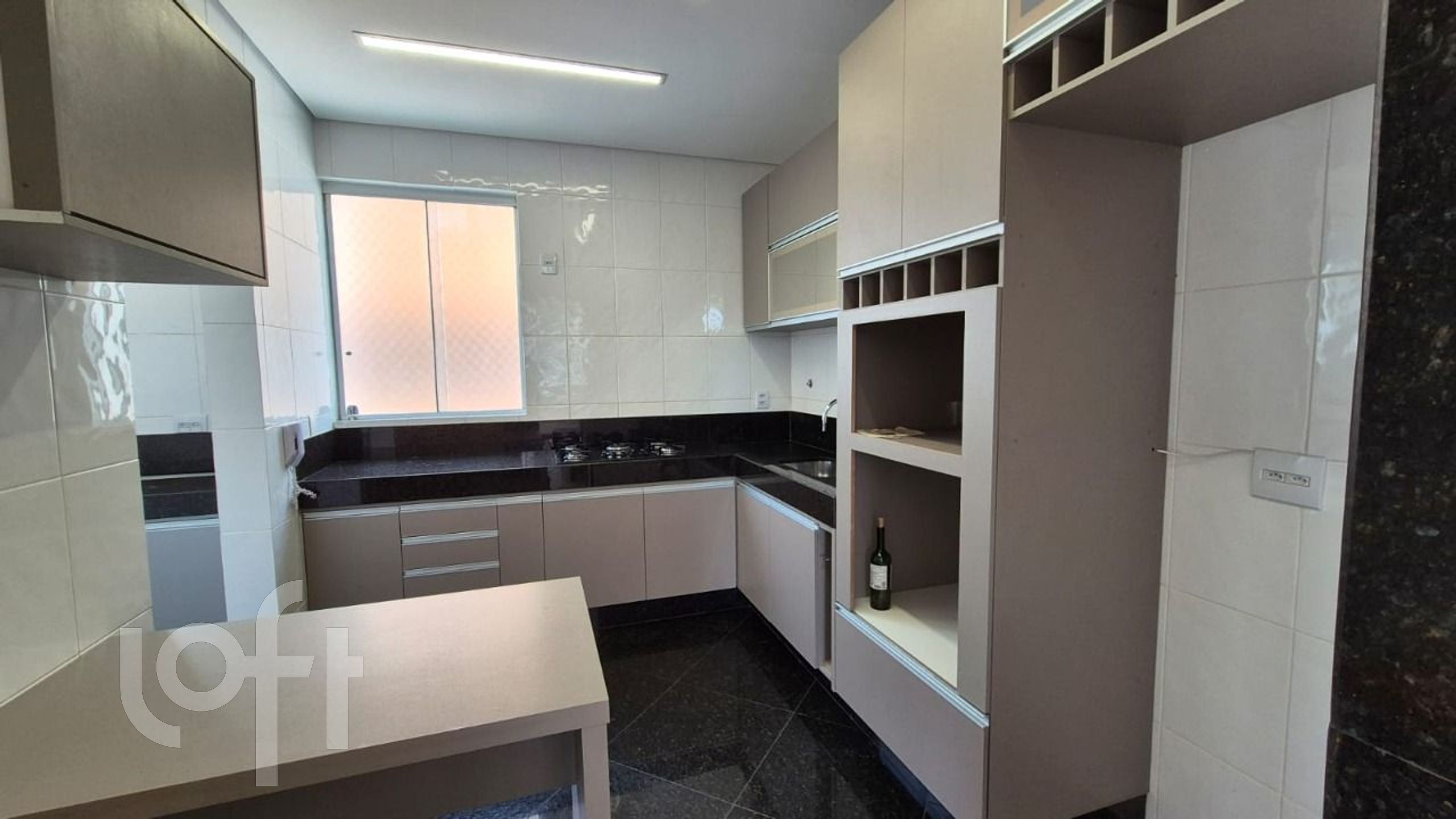 Apartamento à venda com 4 quartos, 140m² - Foto 5