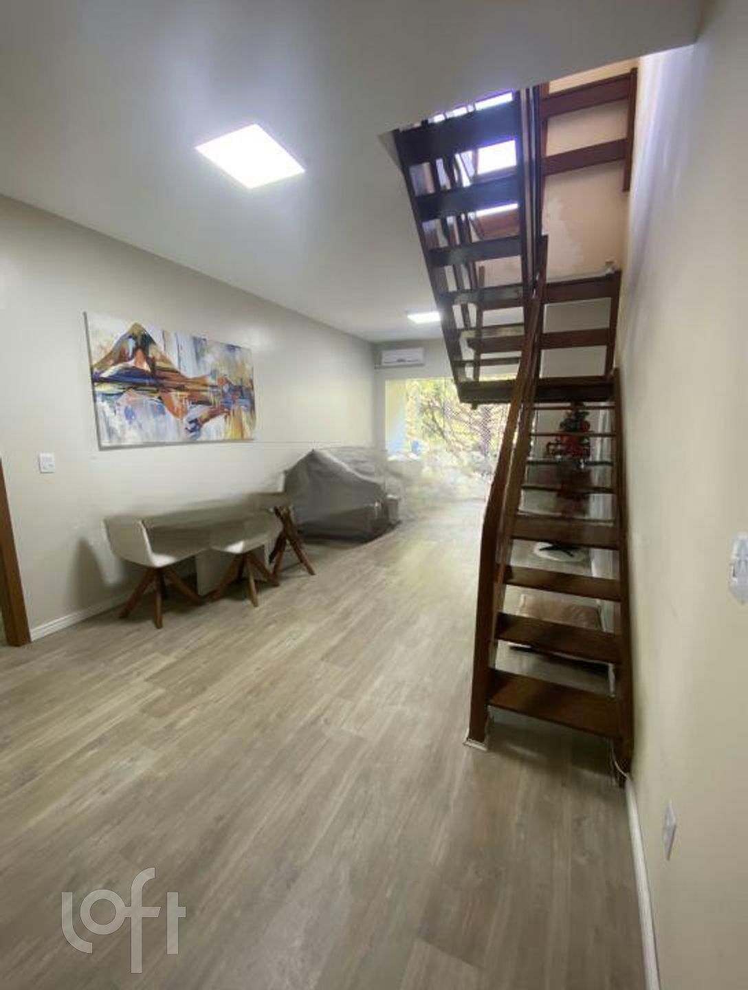 Apartamento com 183m², 3 dormitórios, 1 suíte, 2 vagas, Chácara das Pedras em Porto Alegre