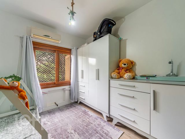 Apartamento com 183m², 3 dormitórios, 1 suíte, 2 vagas, Chácara das Pedras em Porto Alegre