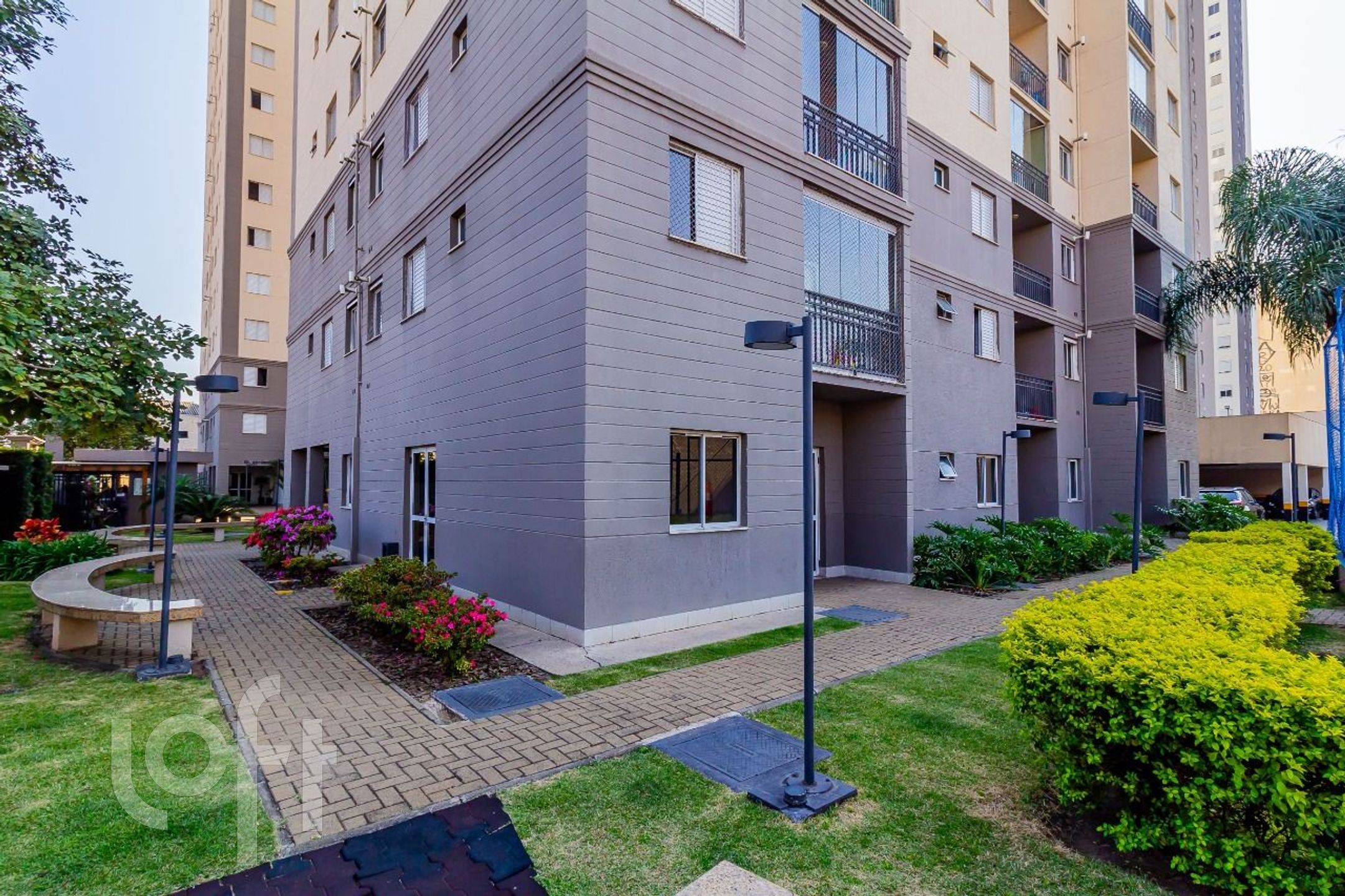 Apartamento à venda com 2 quartos, 50m² - Foto 46