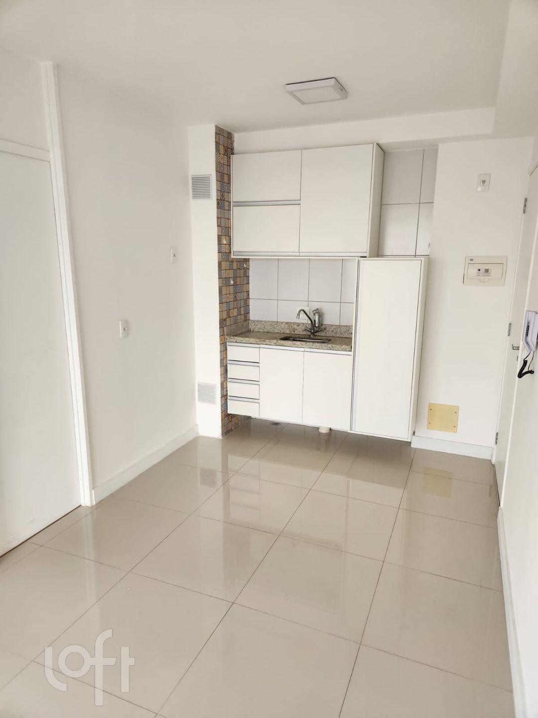 Apartamento à venda com 1 quarto, 35m² - Foto 3