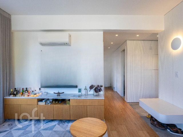 Apartamento com 67m², 2 dormitórios, 1 suíte, 1 vaga, Vila Ipiranga em Porto Alegre