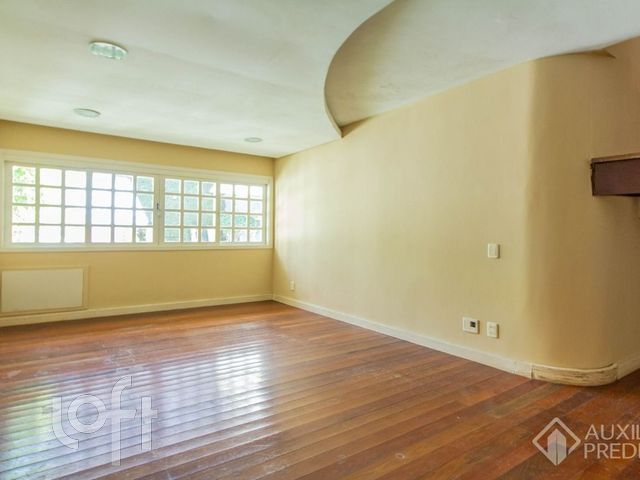 Apartamento com 233m², 3 dormitórios, 1 suíte, 2 vagas, Bela Vista em Porto Alegre