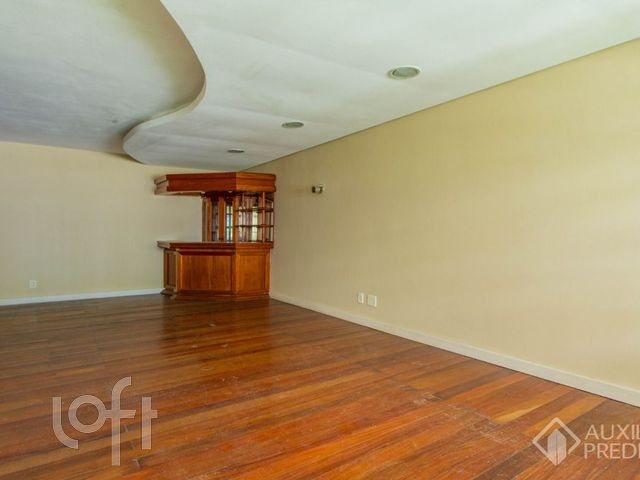 Apartamento com 233m², 3 dormitórios, 1 suíte, 2 vagas, Bela Vista em Porto Alegre