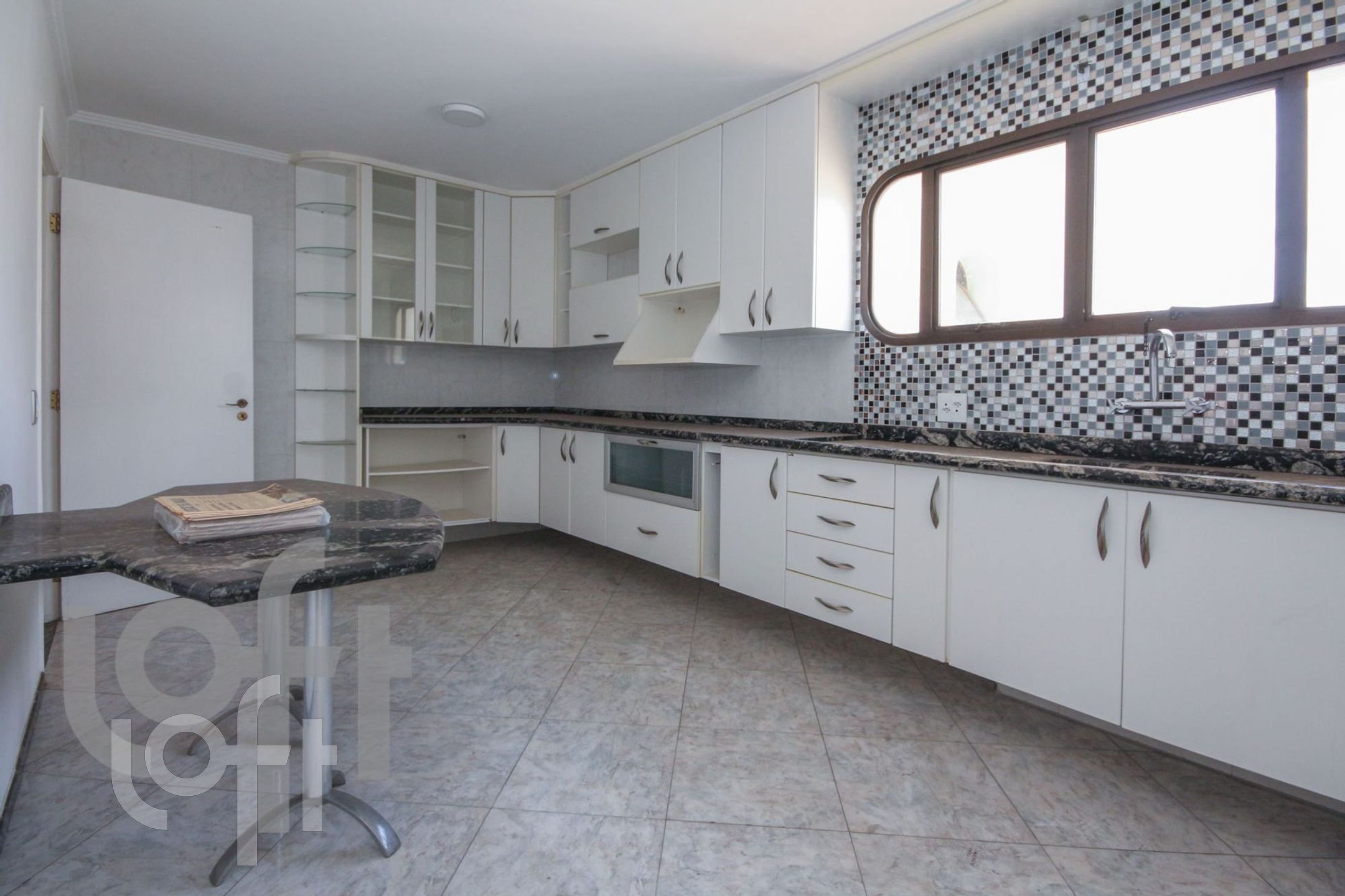 Apartamento à venda com 3 quartos, 150m² - Foto 27