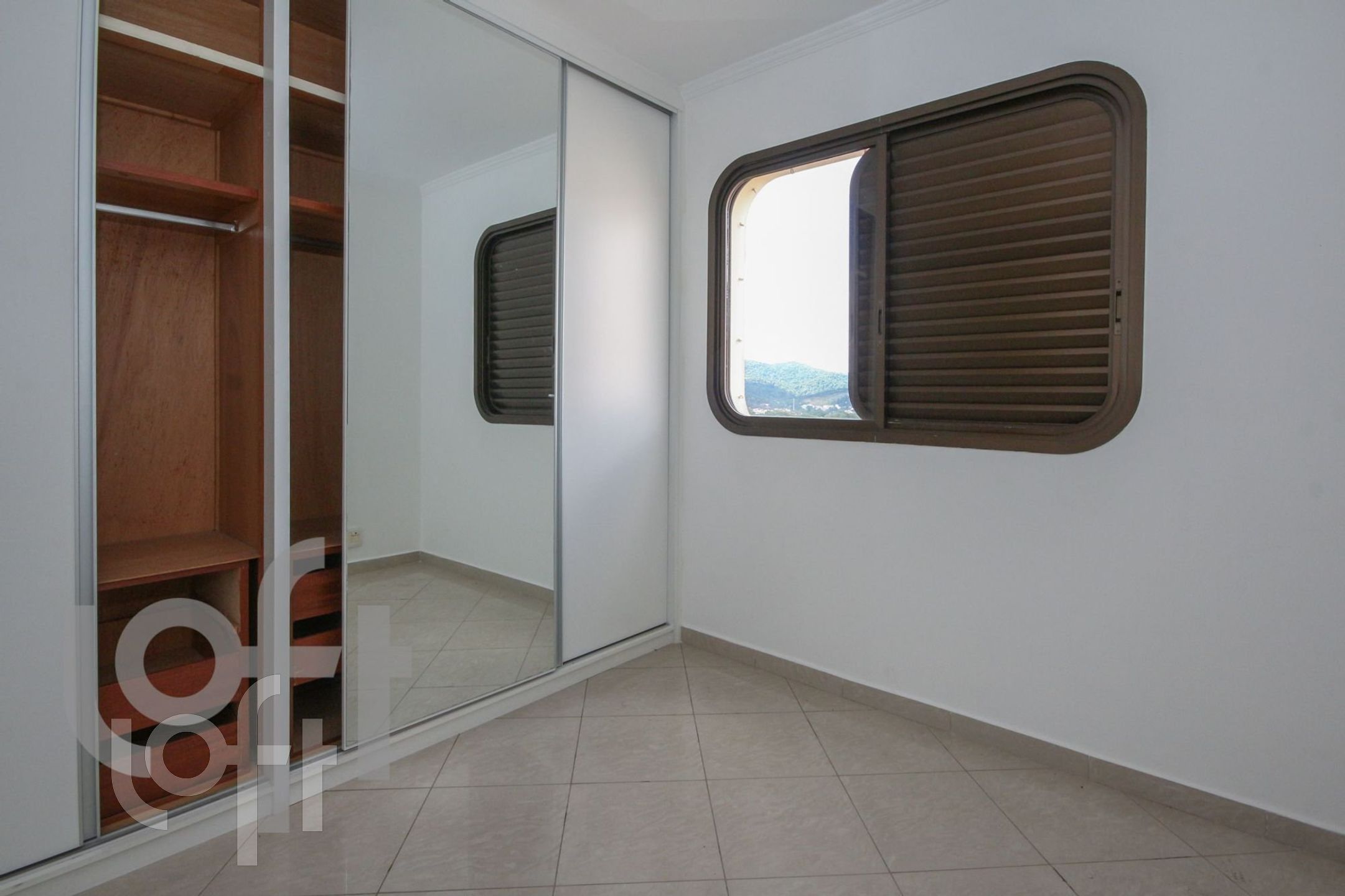 Apartamento à venda com 3 quartos, 150m² - Foto 17