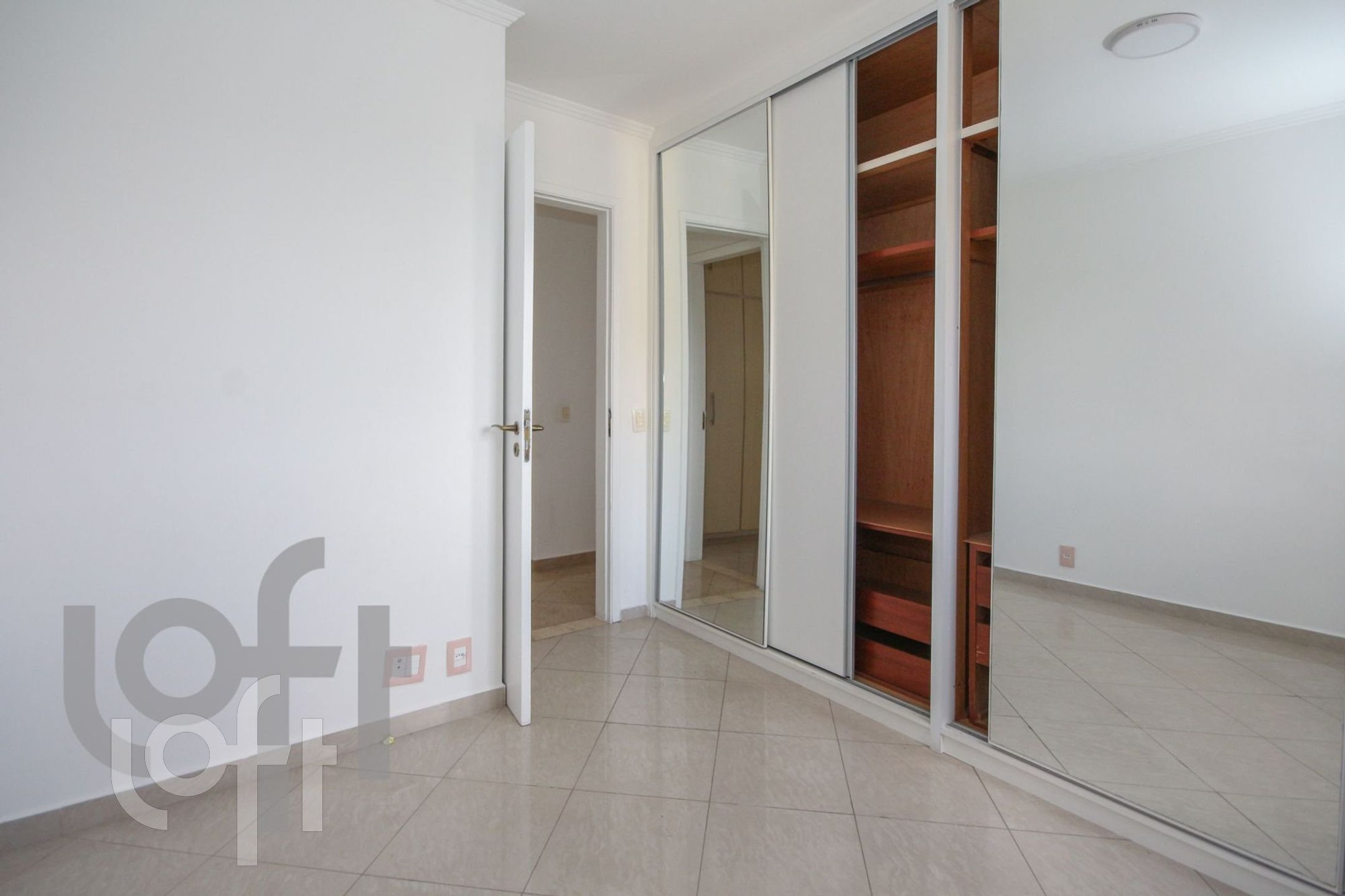 Apartamento à venda com 3 quartos, 150m² - Foto 12