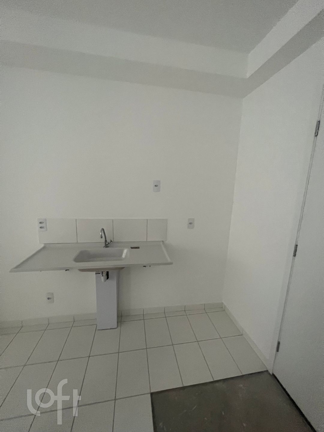 Apartamento à venda com 2 quartos, 36m² - Foto 7