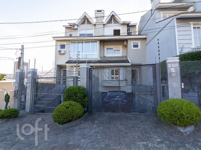 Casa com 239m², 3 dormitórios, 2 suítes, 4 vagas, Chácara das Pedras em Porto Alegre