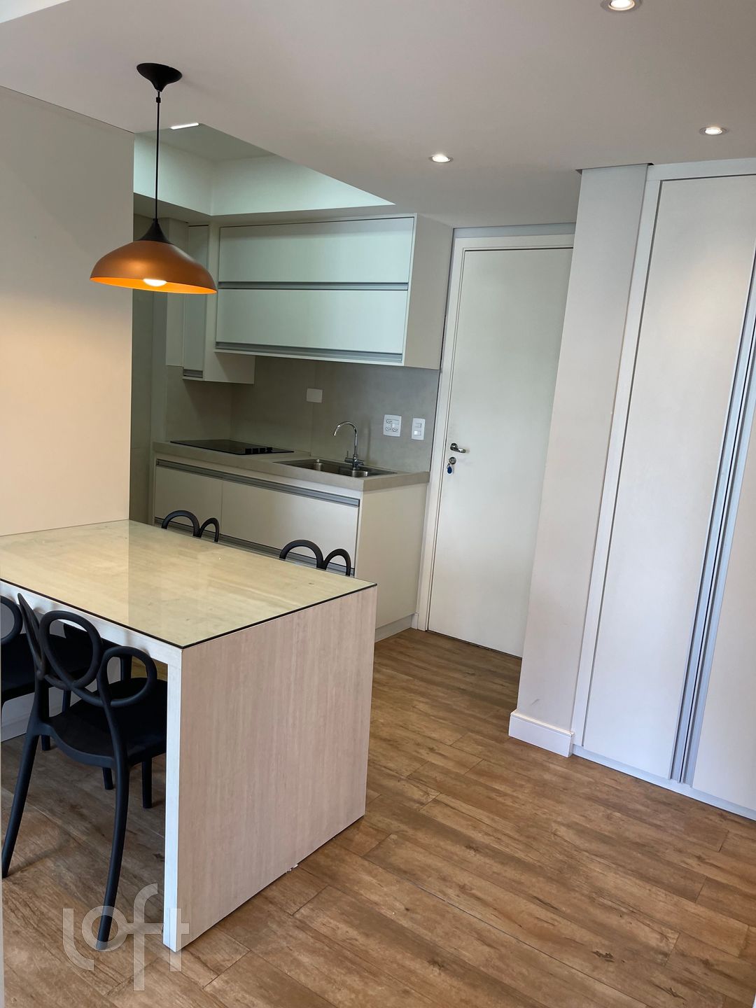 Apartamento à venda com 1 quarto, 40m² - Foto 4