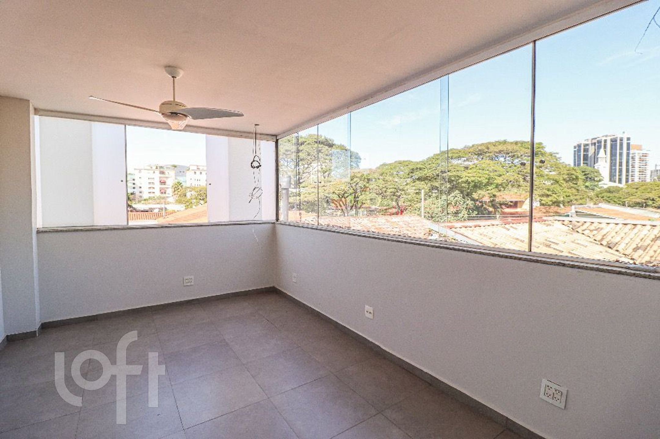 Casa à venda com 3 quartos, 350m² - Foto 21