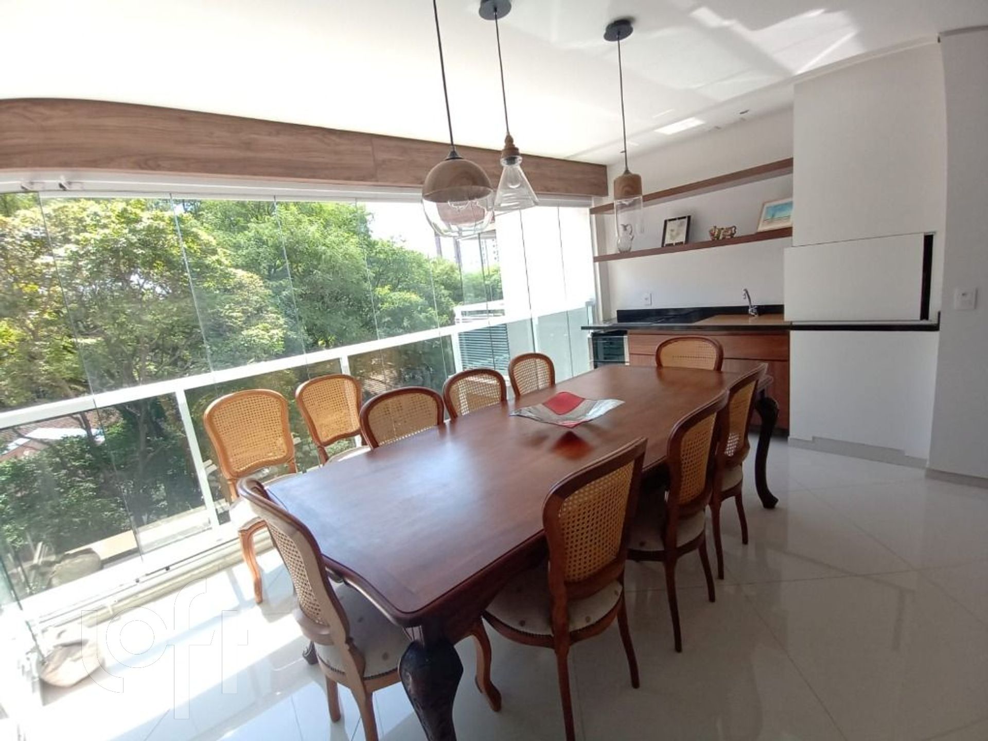 Apartamento à venda com 4 quartos, 253m² - Foto 3