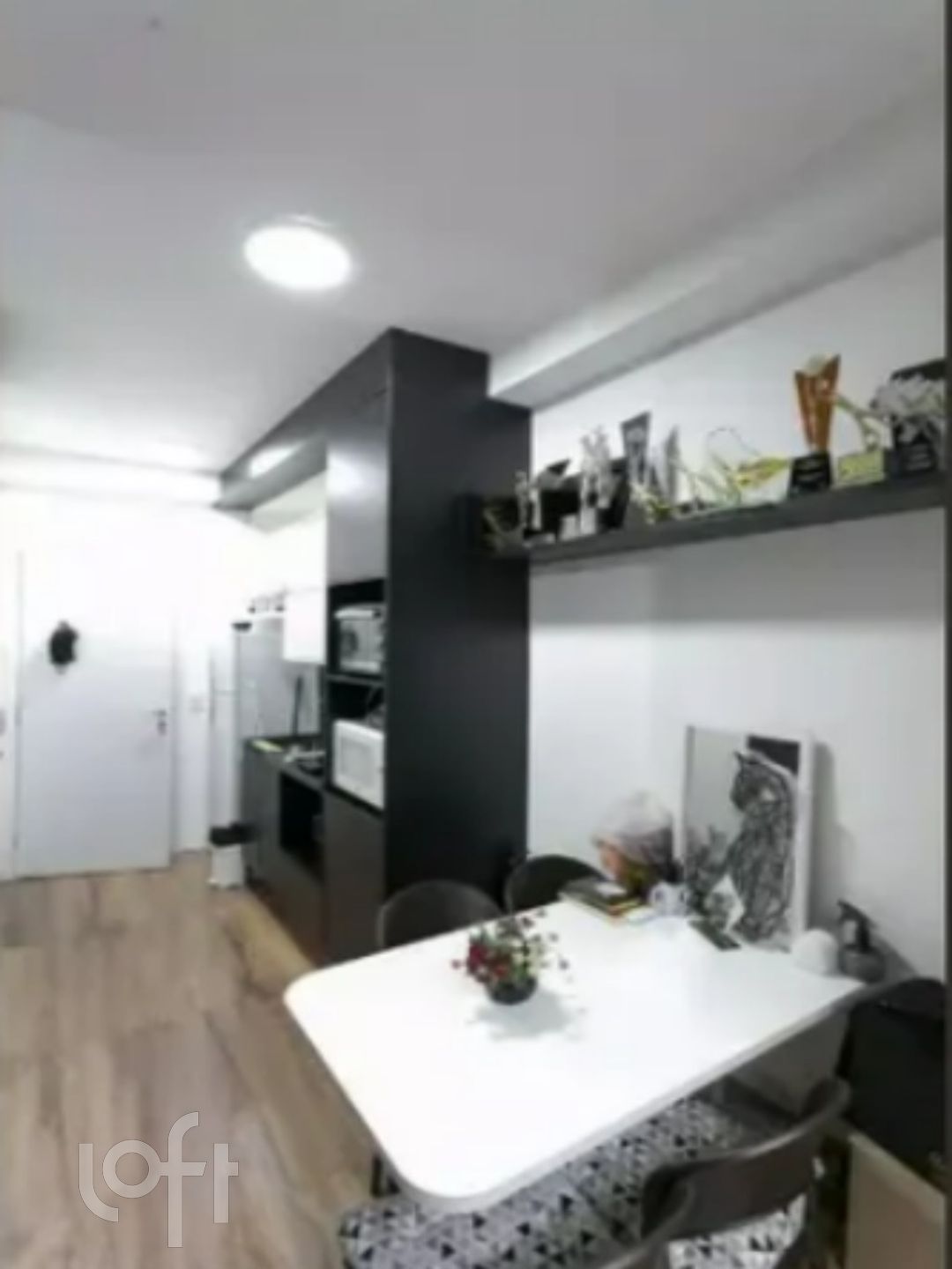 Apartamento à venda com 1 quarto, 40m² - Foto 1