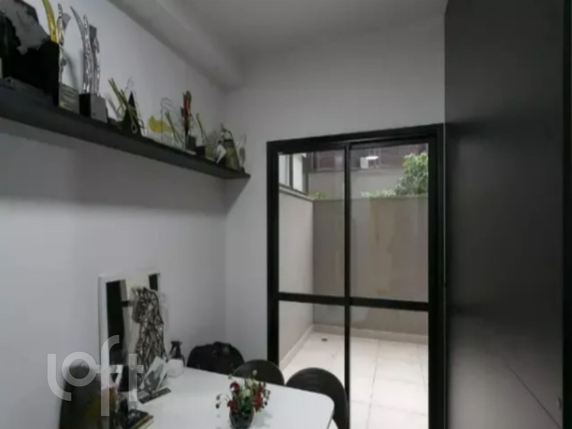 Apartamento à venda com 1 quarto, 40m² - Foto 5