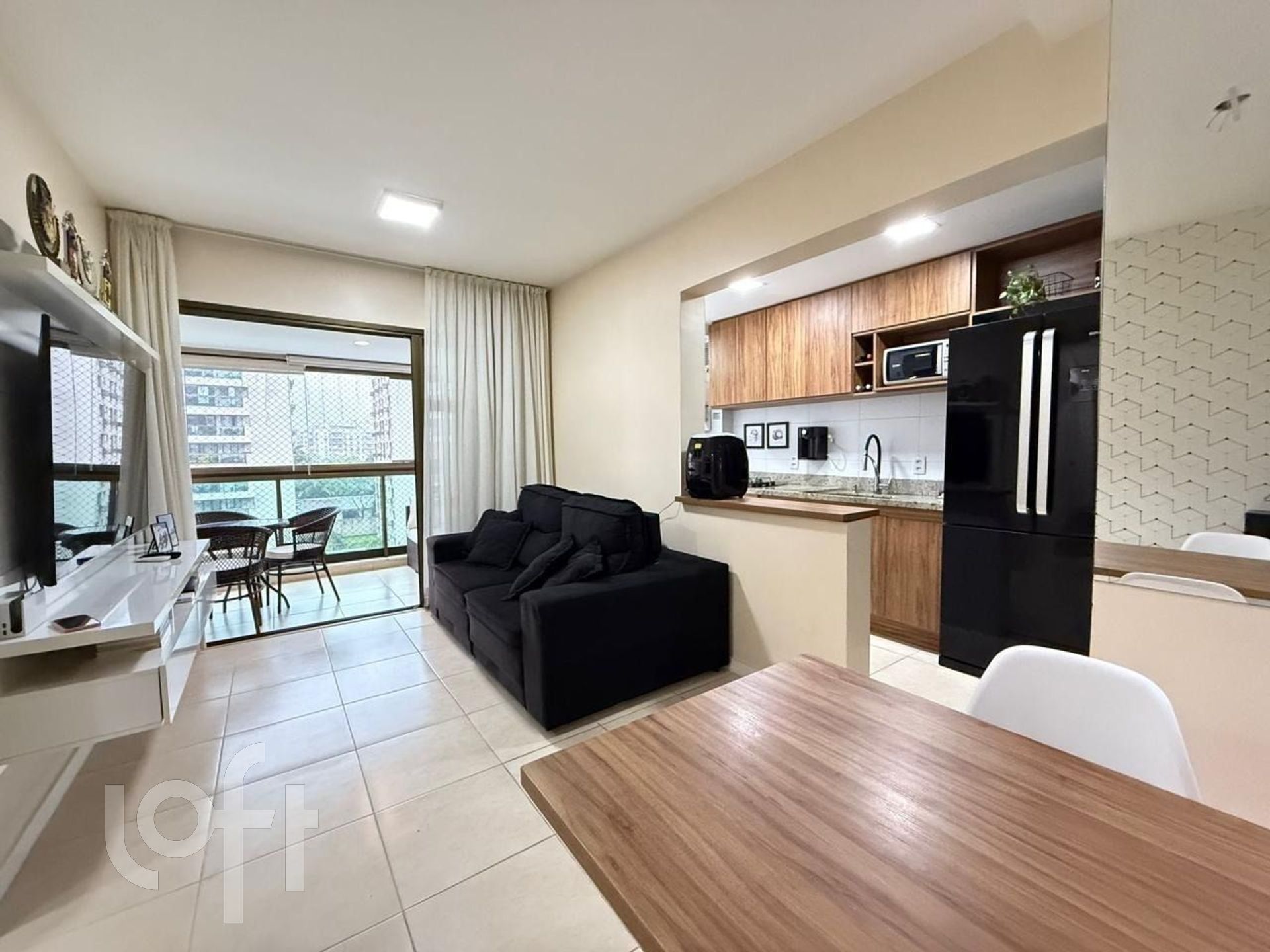 Apartamento à venda em Recreio dos Bandeirantes com 67 m², 2 quartos, 1 vaga