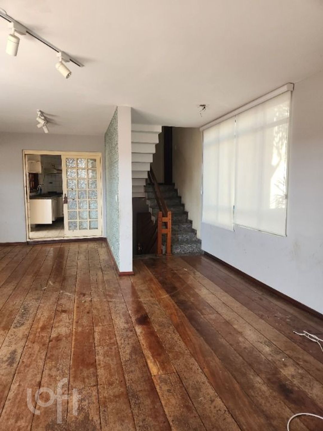 Casa à venda com 4 quartos, 285m² - Foto 4