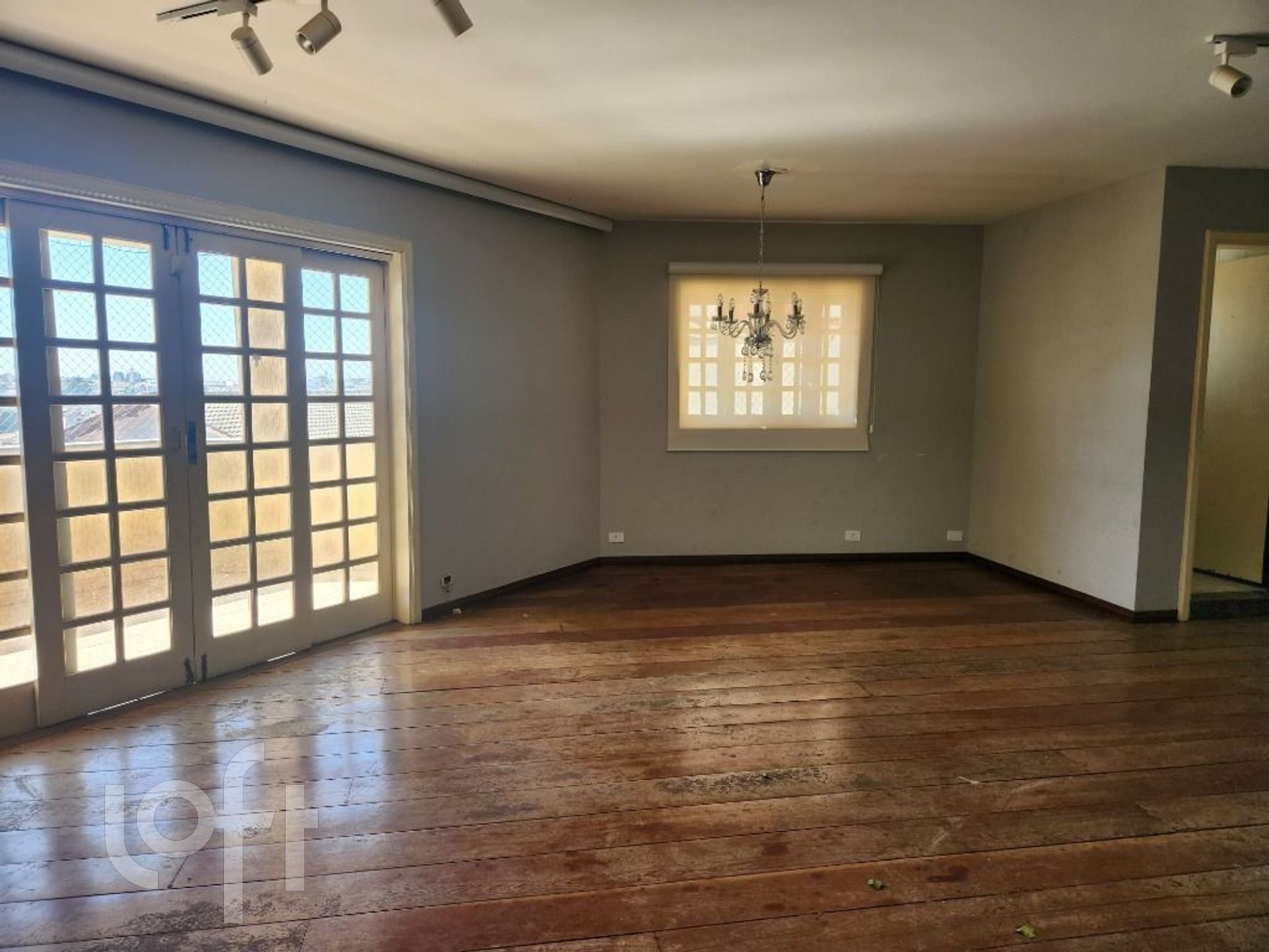 Casa à venda com 4 quartos, 285m² - Foto 3