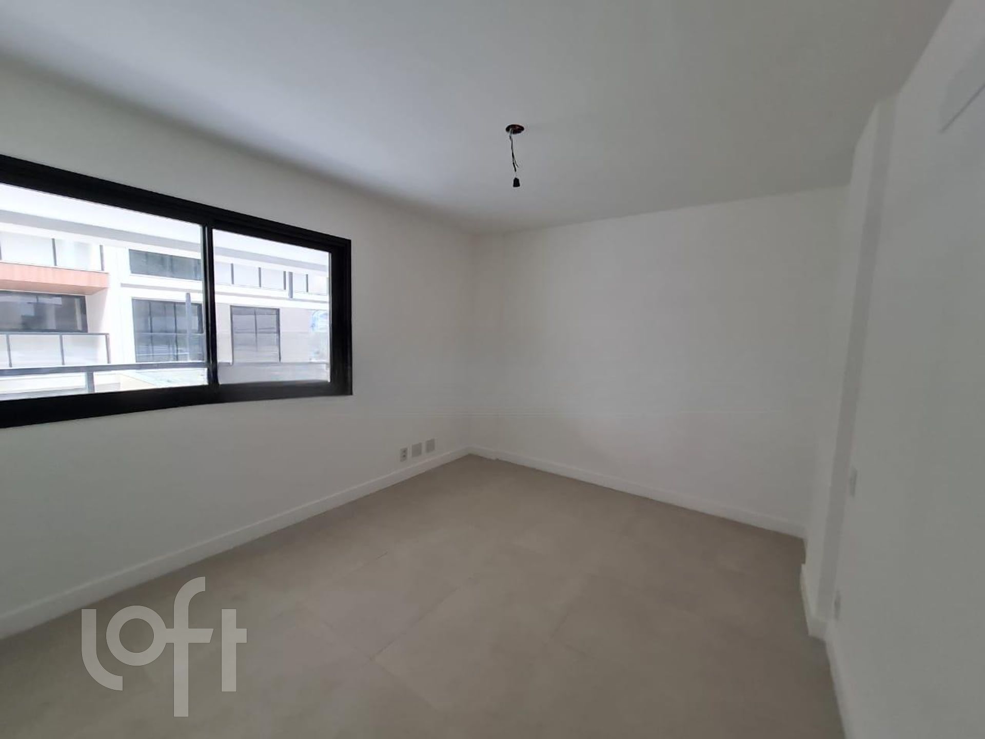 Apartamento à venda com 3 quartos, 158m² - Foto 22