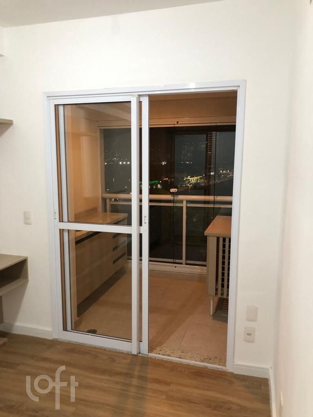 Apartamento à venda com 2 quartos, 63m² - Foto 2