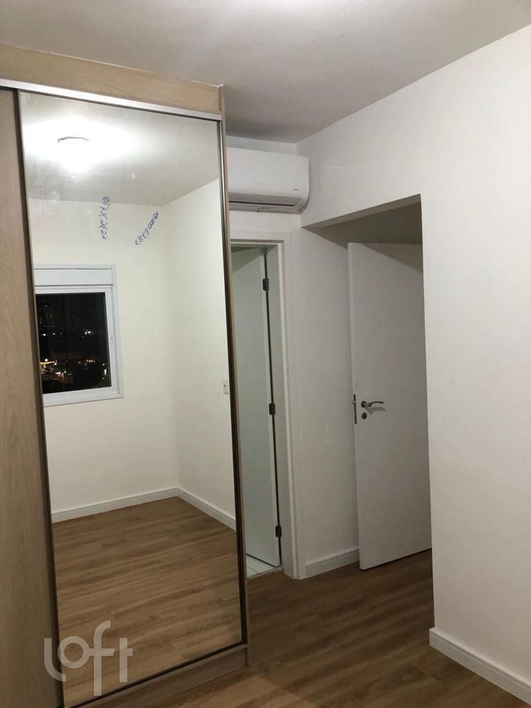 Apartamento à venda com 2 quartos, 63m² - Foto 4