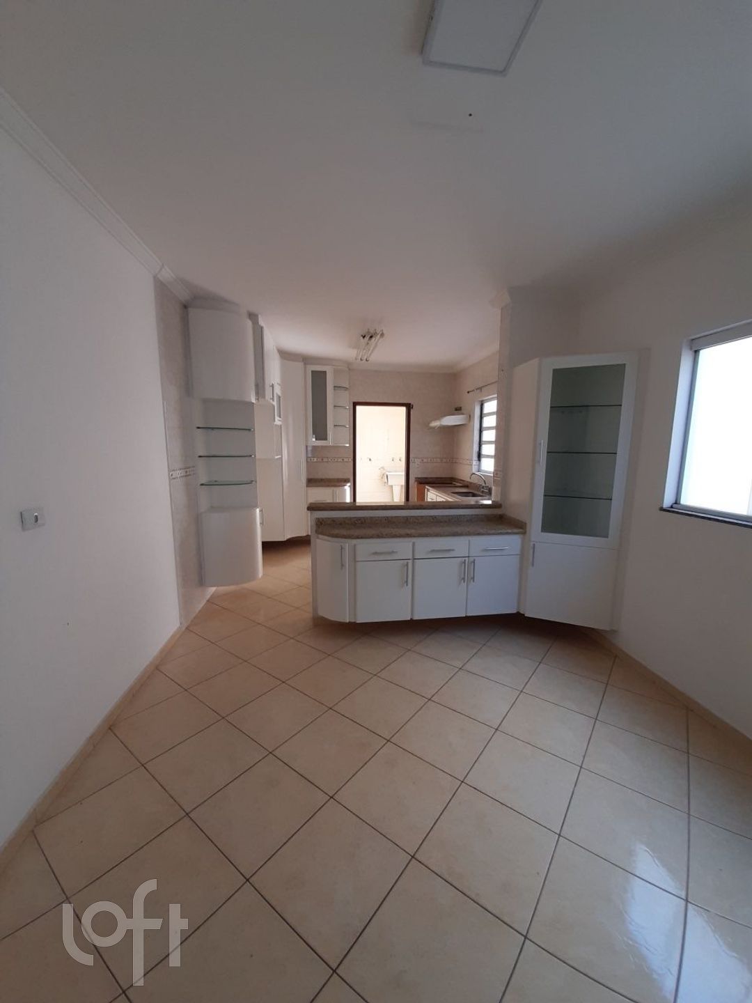 Casa à venda com 3 quartos, 200m² - Foto 4