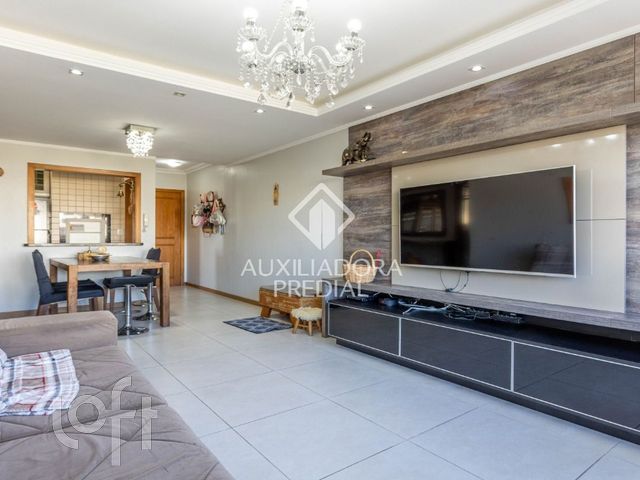 Apartamento com 75m², 2 dormitórios, 1 suíte, 2 vagas, Jardim Botânico em Porto Alegre