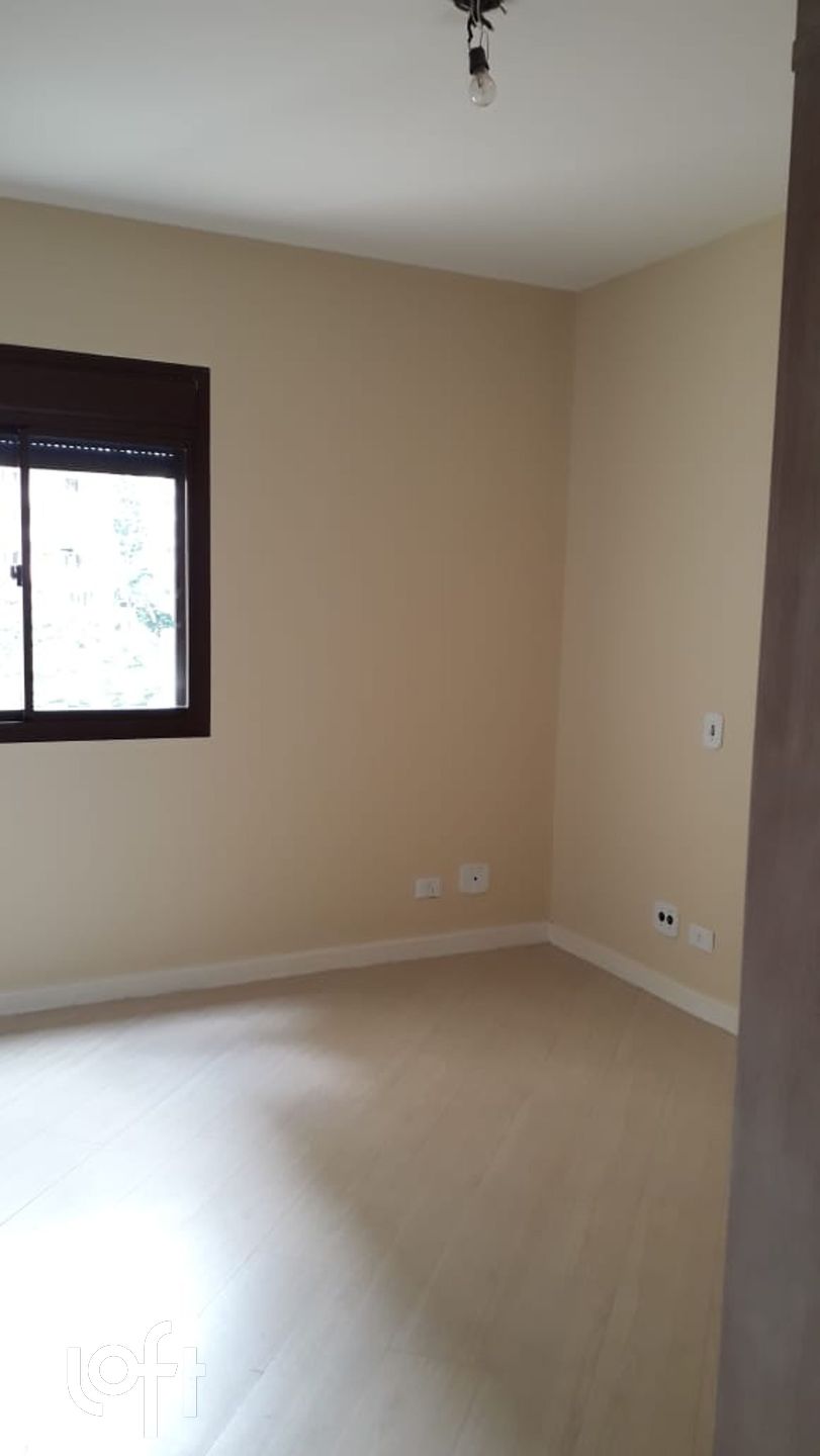 Apartamento à venda com 4 quartos, 212m² - Foto 3