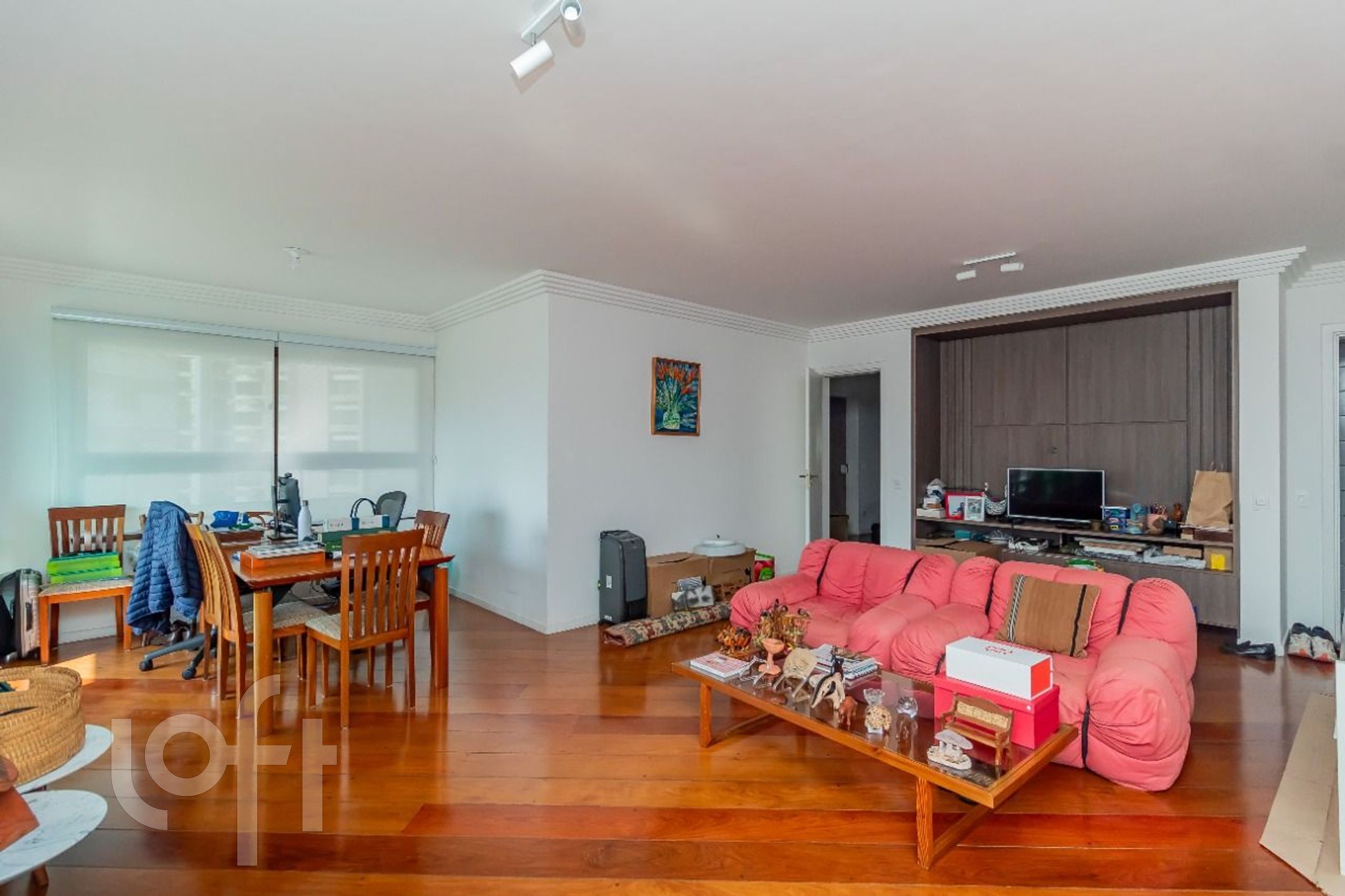 Apartamento à venda em Morumbi com 212 m², 4 quartos, 3 suítes, 4 vagas
