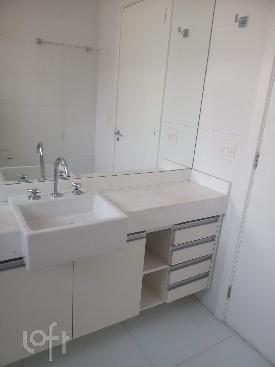 Apartamento à venda com 2 quartos, 85m² - Foto 11