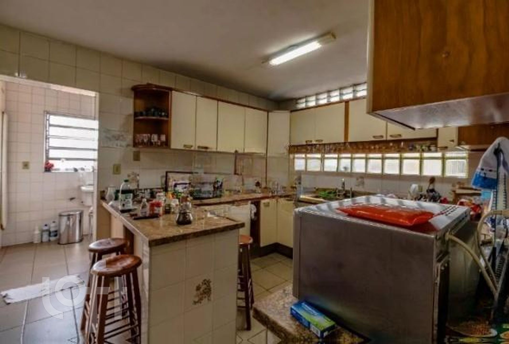 Casa à venda com 3 quartos, 400m² - Foto 4