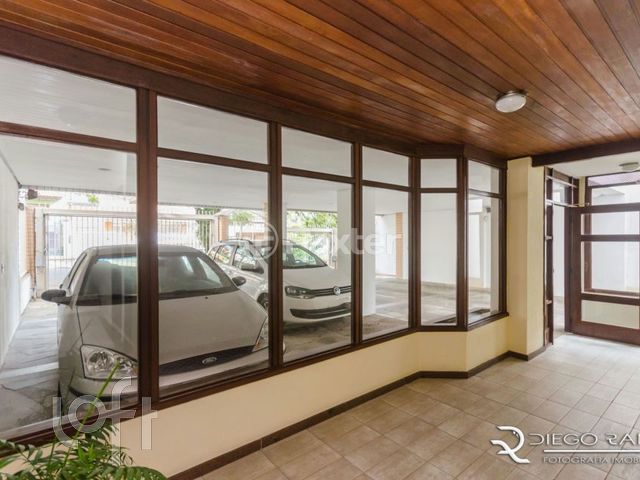 Apartamento com 200m², 2 dormitórios, 1 suíte, 1 vaga, Higienópolis em Porto Alegre