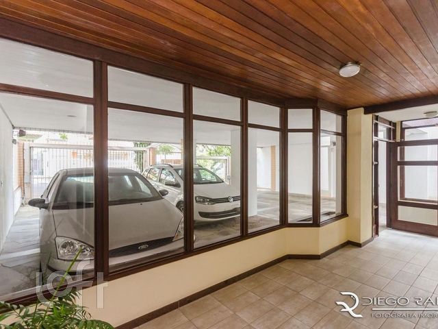 Apartamento com 200m², 2 dormitórios, 1 suíte, 1 vaga, Higienópolis em Porto Alegre