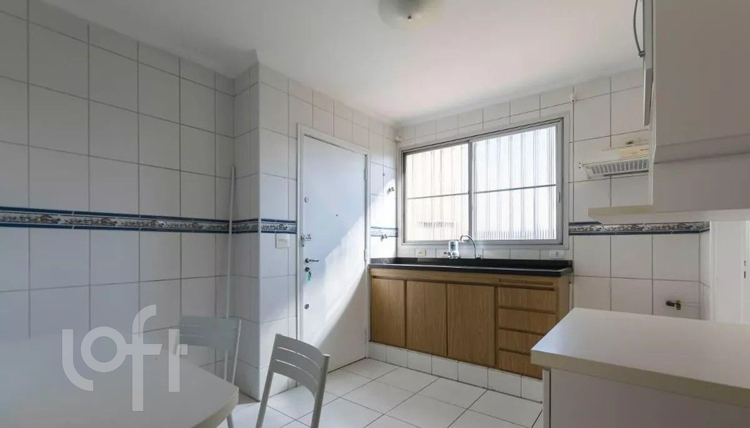 Apartamento à venda com 2 quartos, 85m² - Foto 4