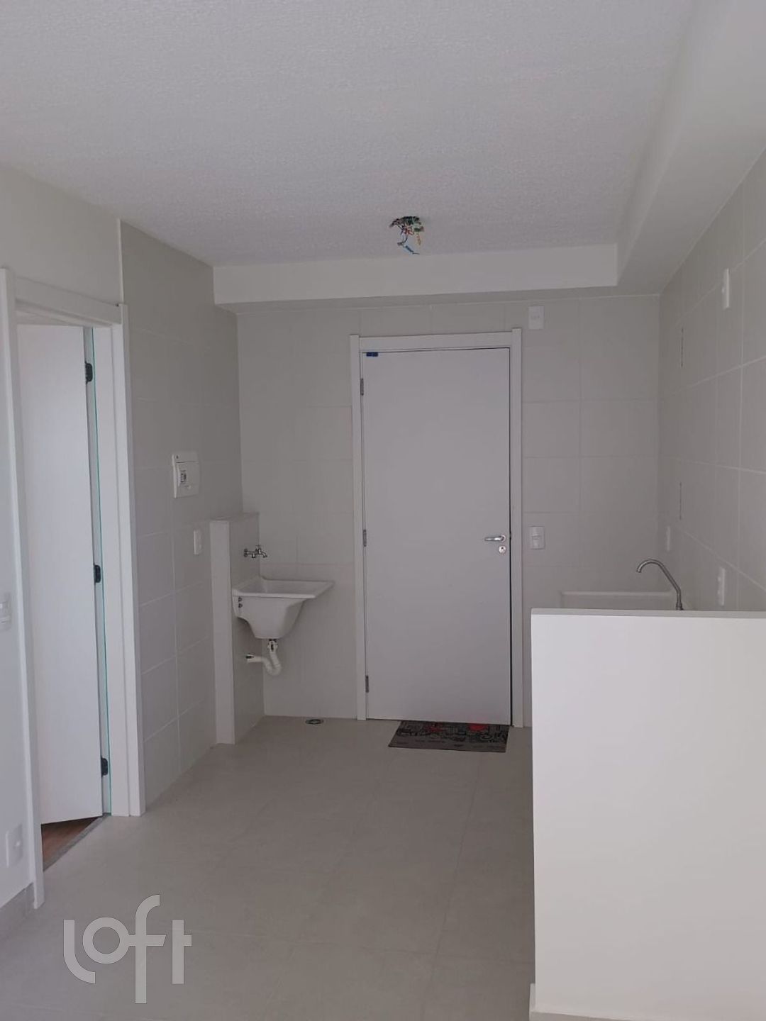 Apartamento à venda com 1 quarto, 28m² - Foto 18