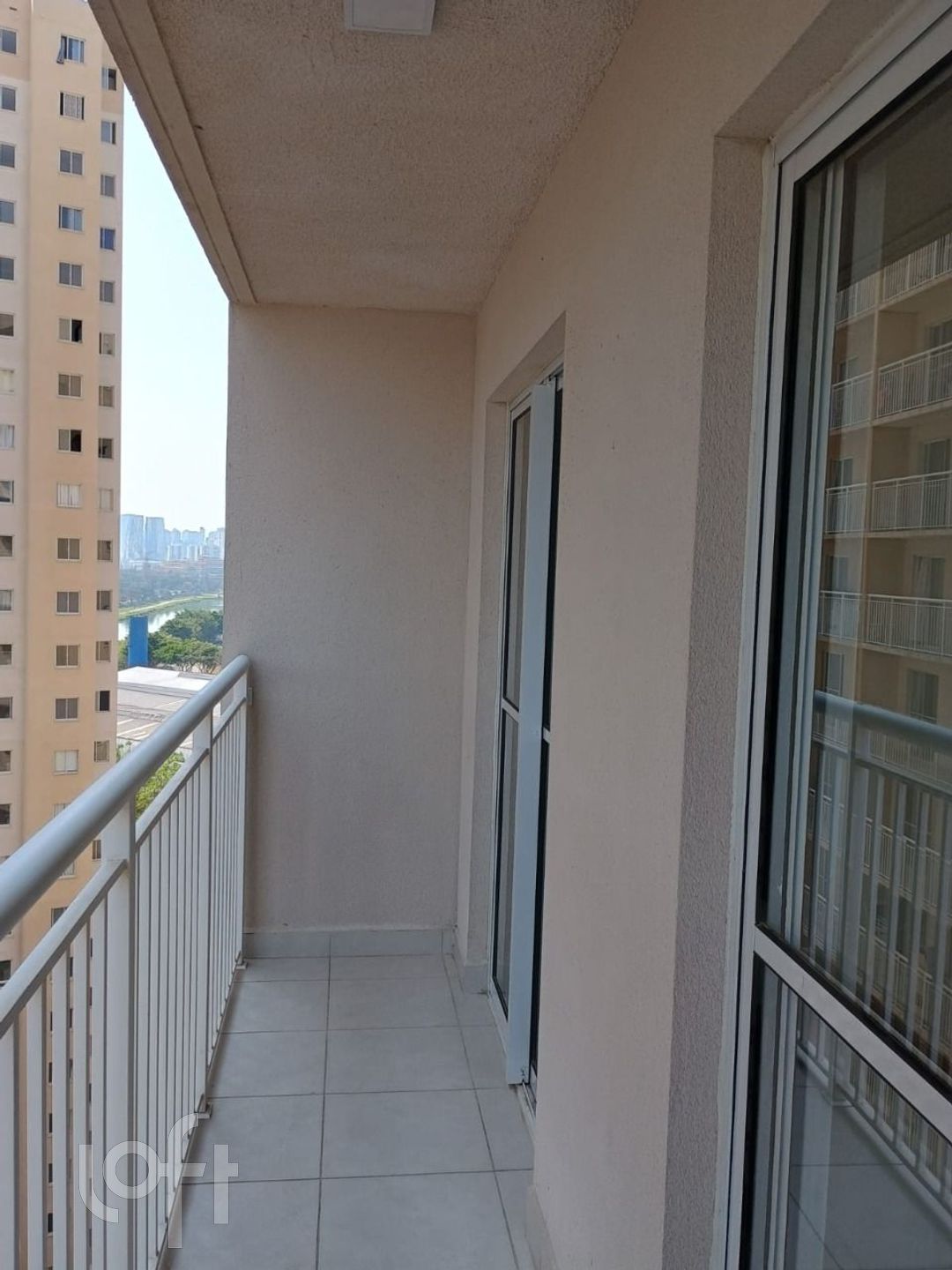 Apartamento à venda com 1 quarto, 28m² - Foto 9