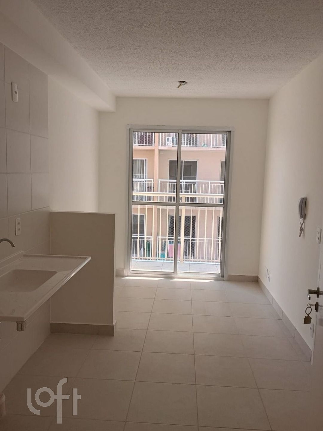 Apartamento à venda com 1 quarto, 28m² - Foto 11