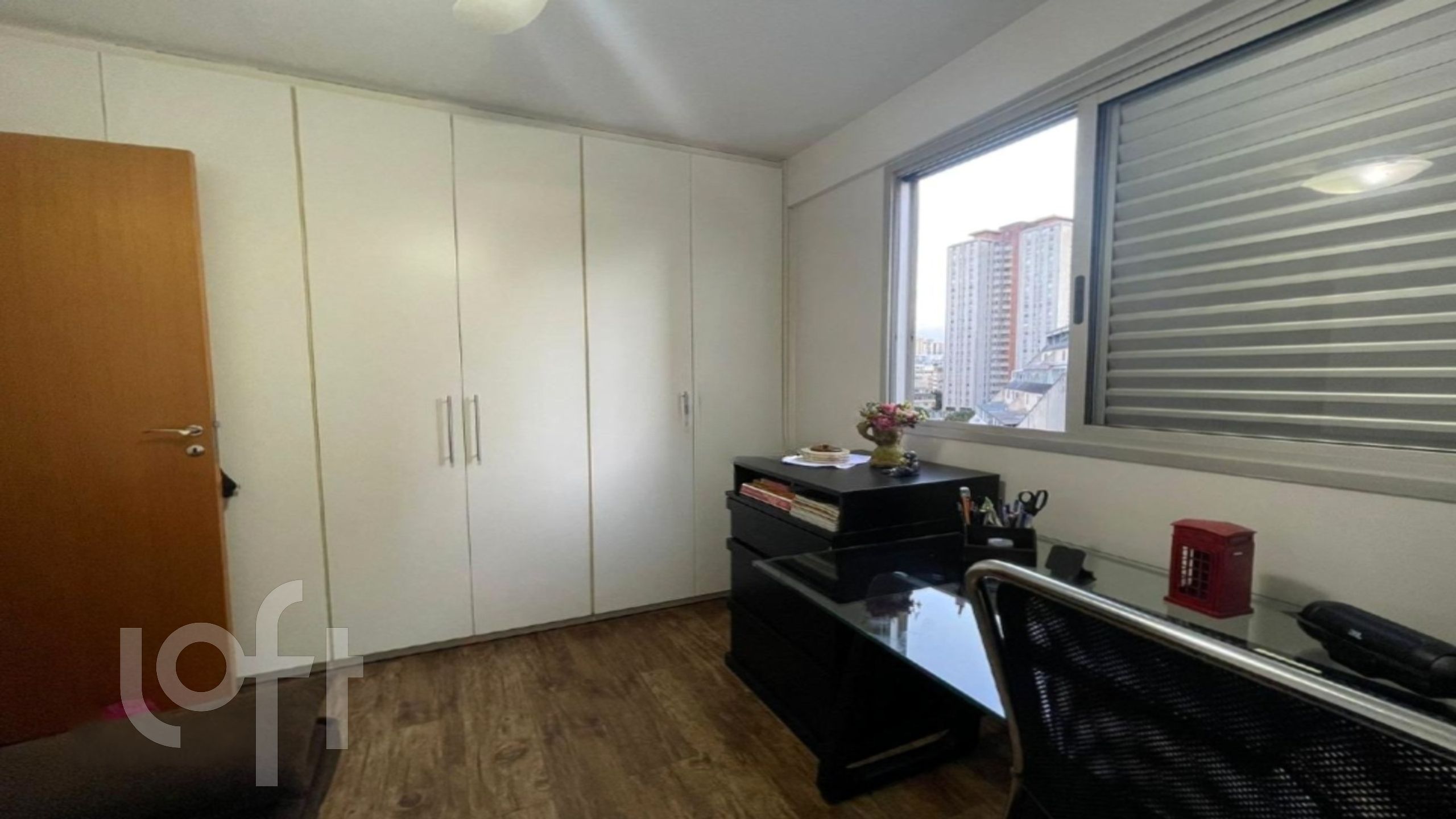 Apartamento à venda com 2 quartos, 76m² - Foto 3