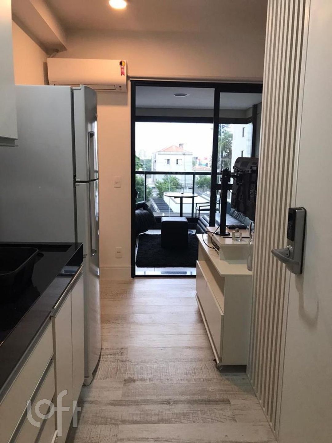 Apartamento à venda com 1 quarto, 33m² - Foto 11