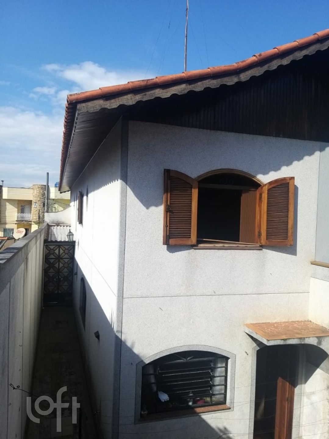 Casa à venda com 3 quartos, 140m² - Foto 1