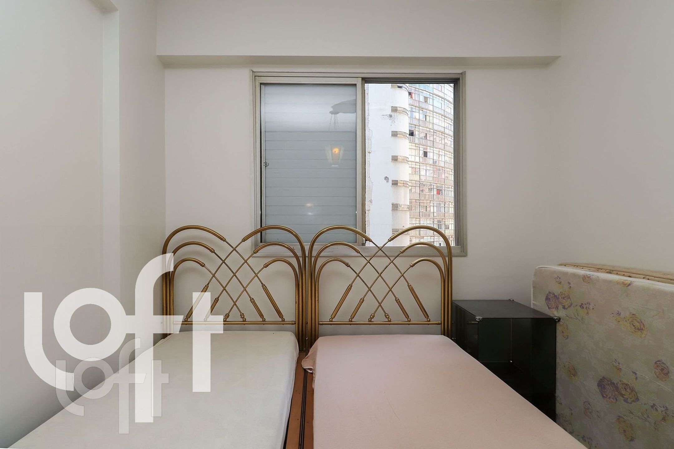 Apartamento à venda com 1 quarto, 56m² - Foto 2