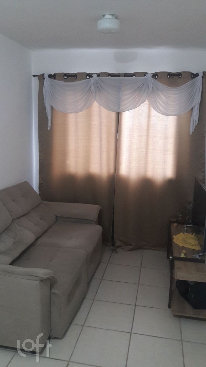 Apartamento à venda em Jardim Guaianazes com 50 m², 2 quartos, 1 vaga
