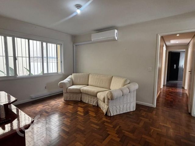 Apartamento com 83m², 3 dormitórios, 1 suíte, 1 vaga, Petrópolis em Porto Alegre