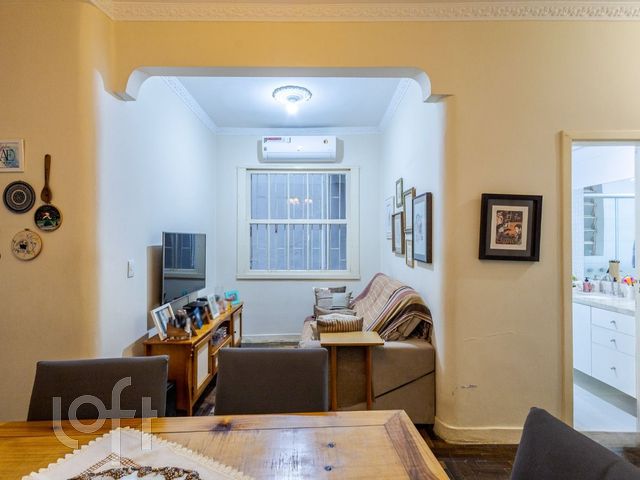 Apartamento com 93m², 2 dormitórios, 1 vaga, Rio Branco em Porto Alegre